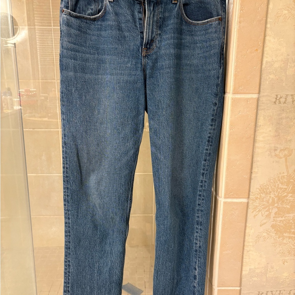 Abercrombie & Fitch women’s 90’s mid rise Straight Blue Jeans